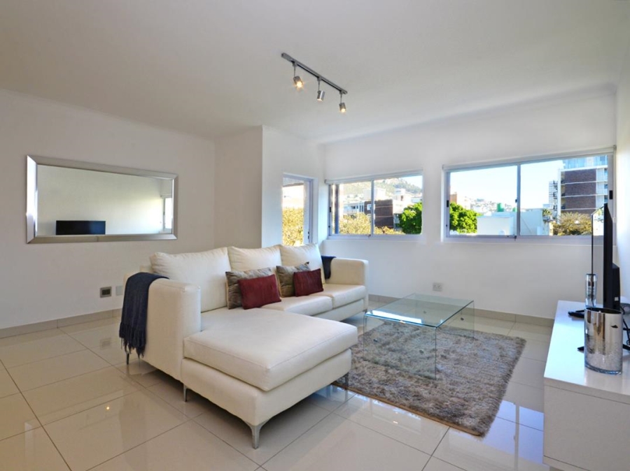 To Let 2 Bedroom Property for Rent in Sea Point Western Cape